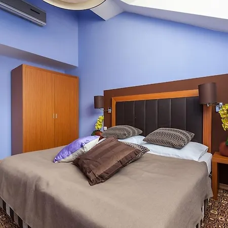 Emporio 4* Prague